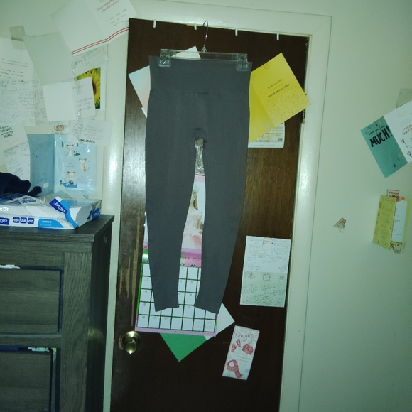 SET ACTIVE Seamless Ribbed Leggings - Large - Picture 4 of 9